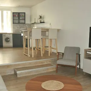 https://duplex-avec-belle-trasse-au-centre-de-bayonne.biarritzhotels.info