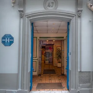 Le Faubourg Opera Paryż